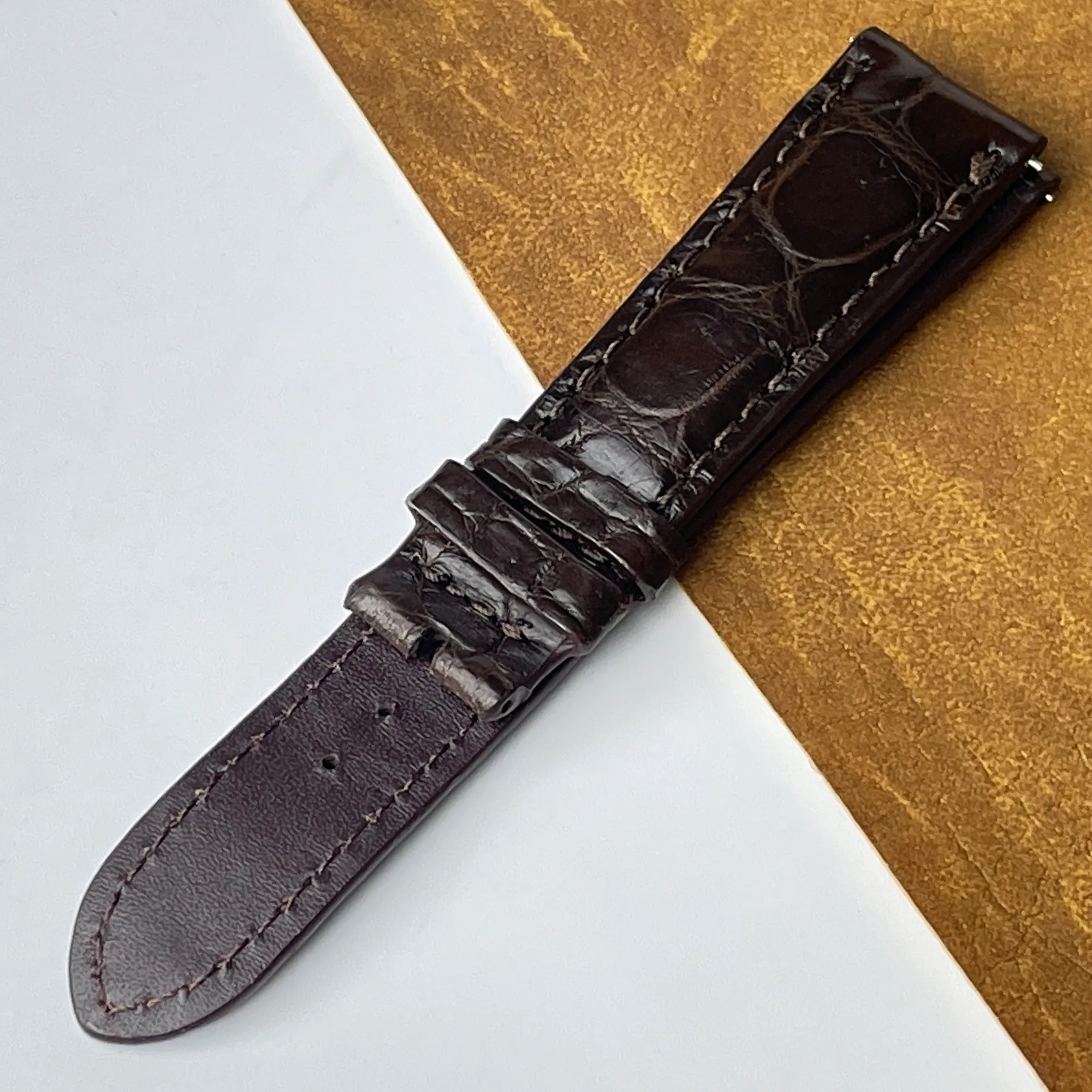 20mm Dark Brown Unique Alligator Leather Watch Band For Men | DH-44C
