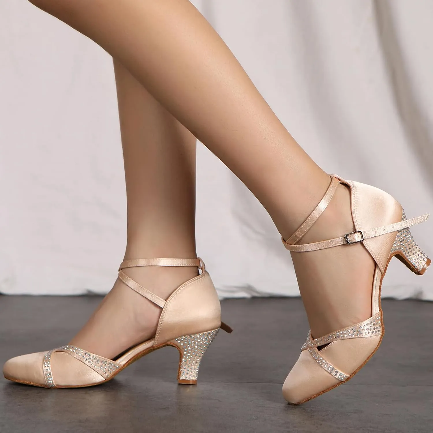 AOQUNFS Women's Latin Dance Shoes Closed Toe Salsa Ballroom Practice Performance Dancing Shoes,Model D51