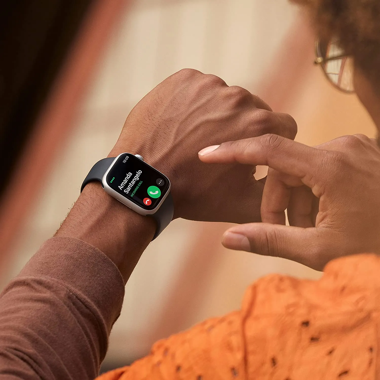 Apple Watch Series 8 45mm Smart Watch w/ Starlight Aluminum Case with Starlight Sport Band