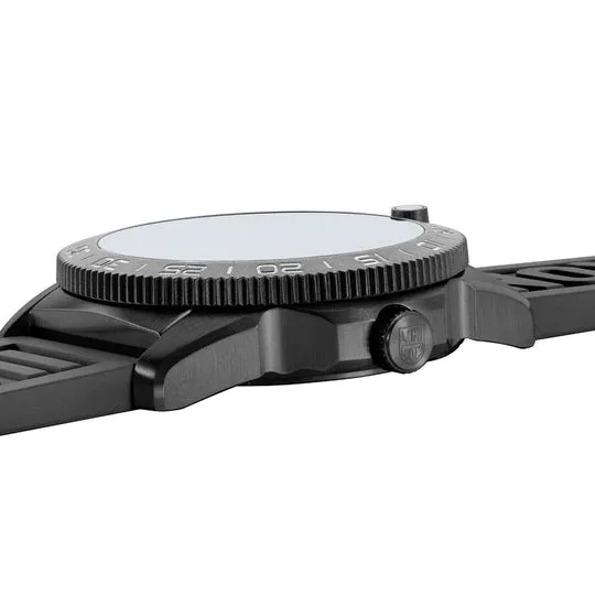 Luminox Pacific Diver Ripple 39mm Diver Watch XS.3127M