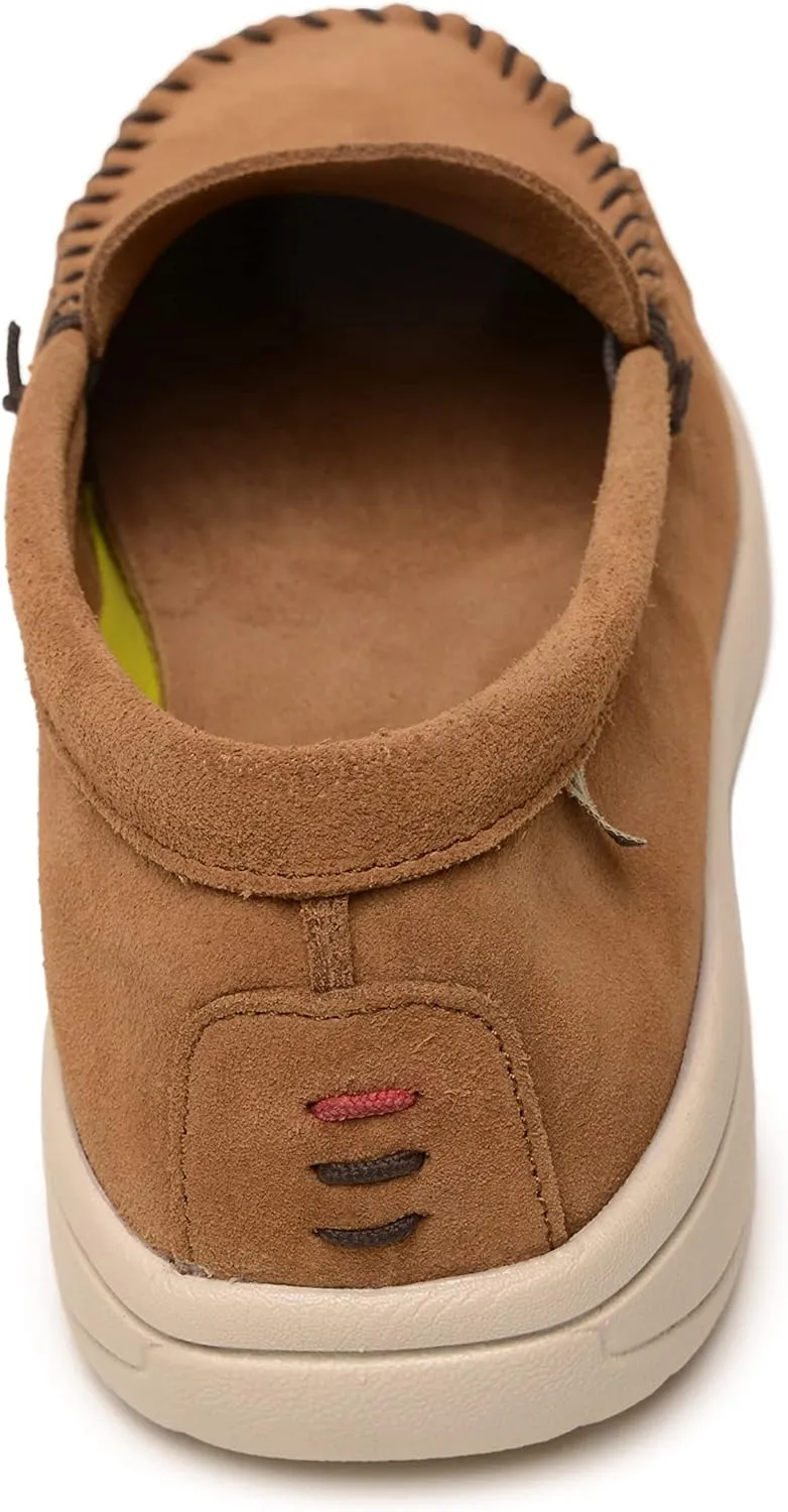 Minnetonka Men's Discover Classic Moccasin