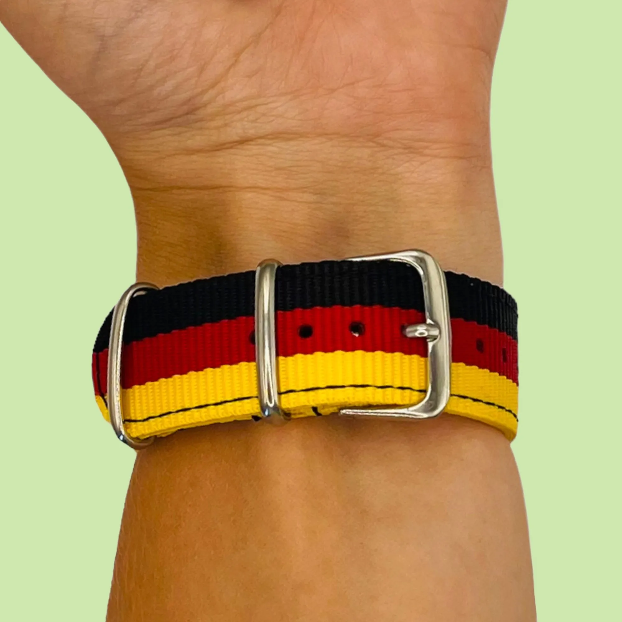 Nato Nylon Watch Straps Compatible with the Samsung Galaxy Watch 6 Classic (43mm)