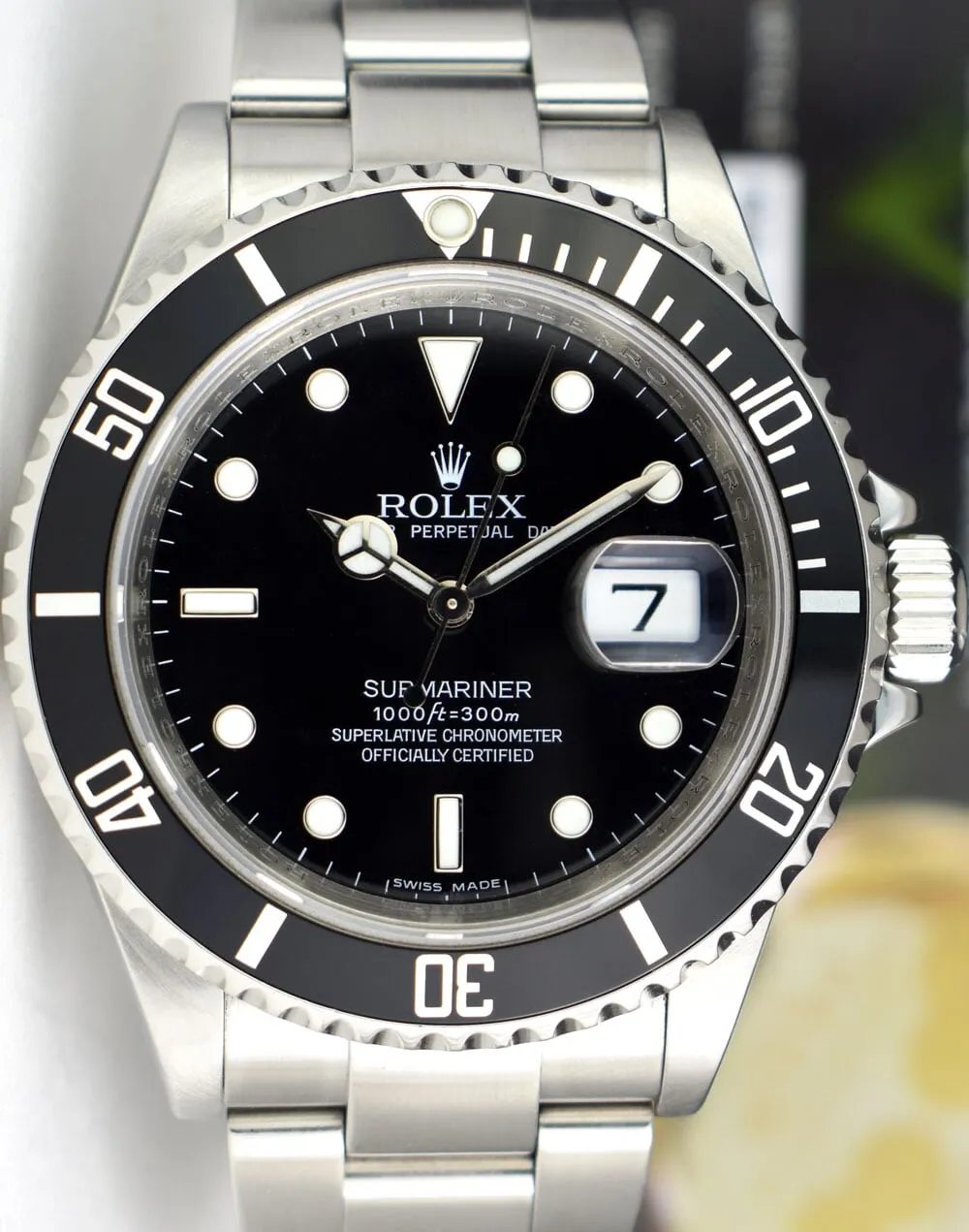 ROLEX Rehaut 40mm Stainless Submariner Black Index No Holes Model 16610