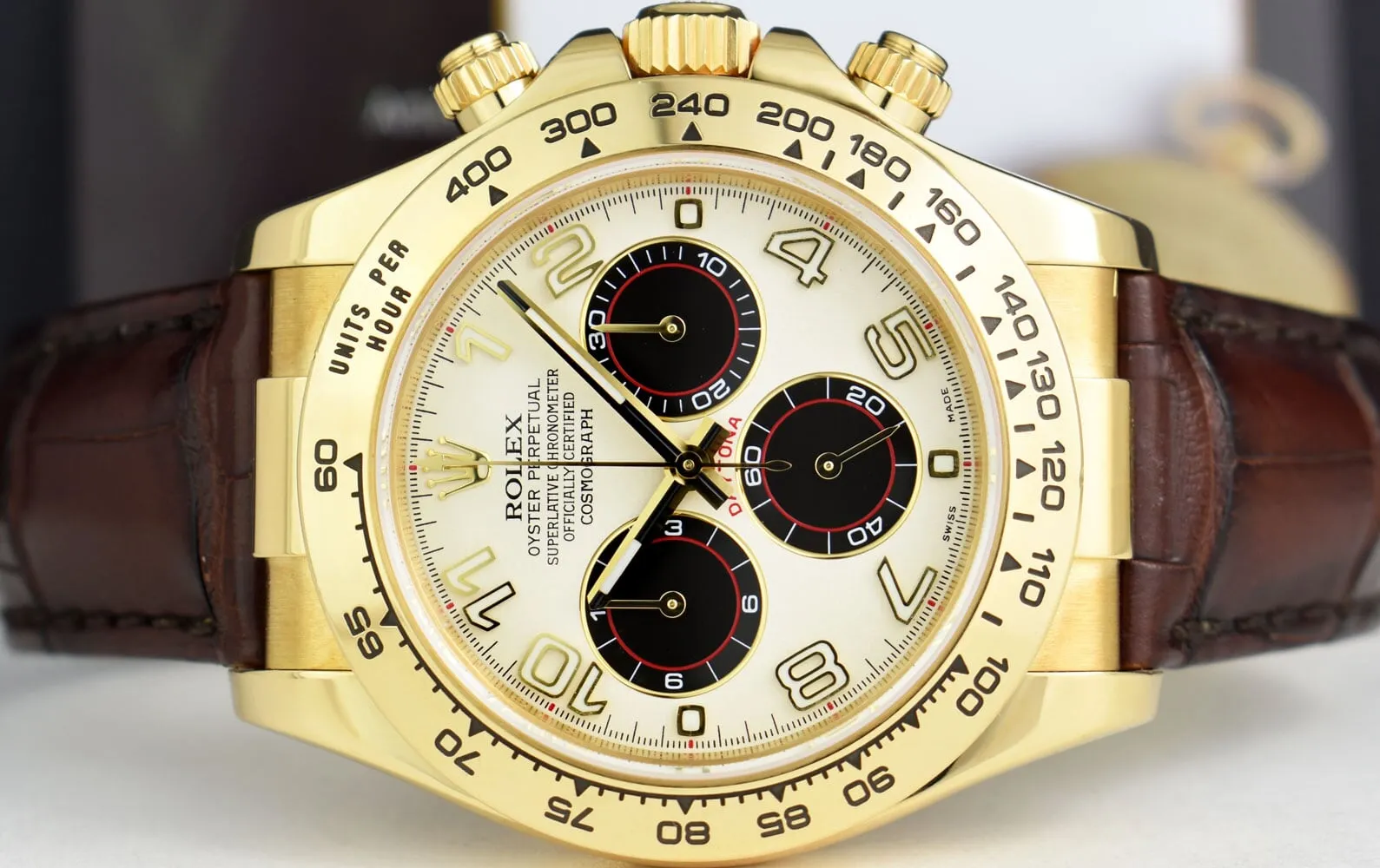ROLEX Rehaut Mens 18kt Gold Daytona Panda Dial Burgundy Strap Model 116518