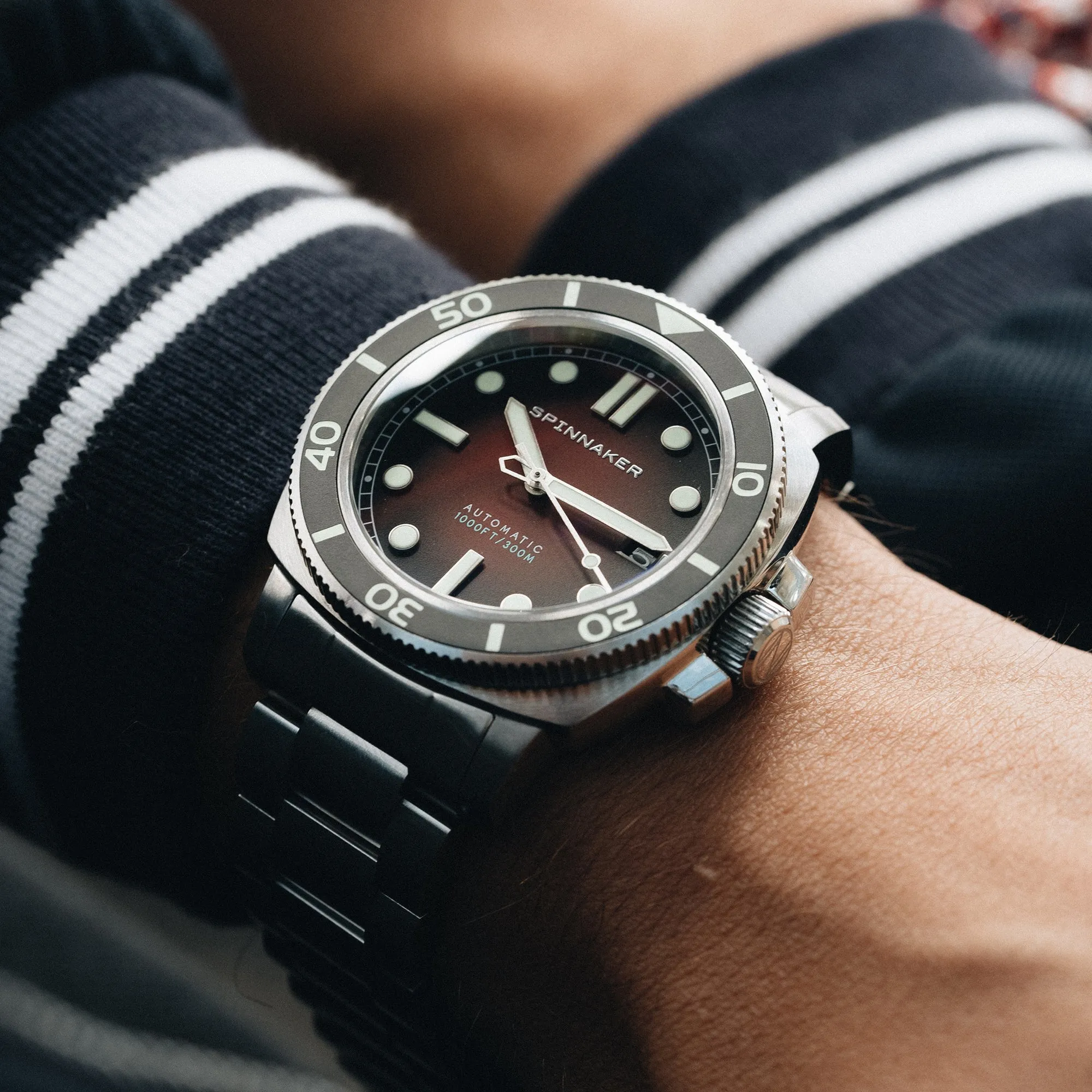 Spinnaker Hull Diver Men's Japanese Automatic Ombre Red Watch SP-5088-33