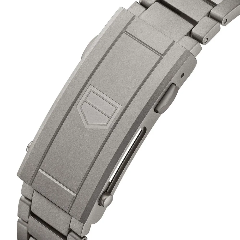 TAG Heuer Aquaracer Professional 300 Green Dial 43mm Titanium Automatic Gents Watch WBP208B.BF0631