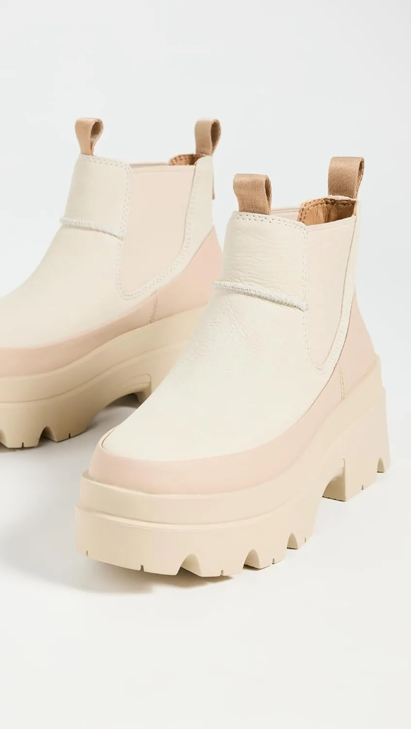 UGG Women's Brisbane Chelsea Boot