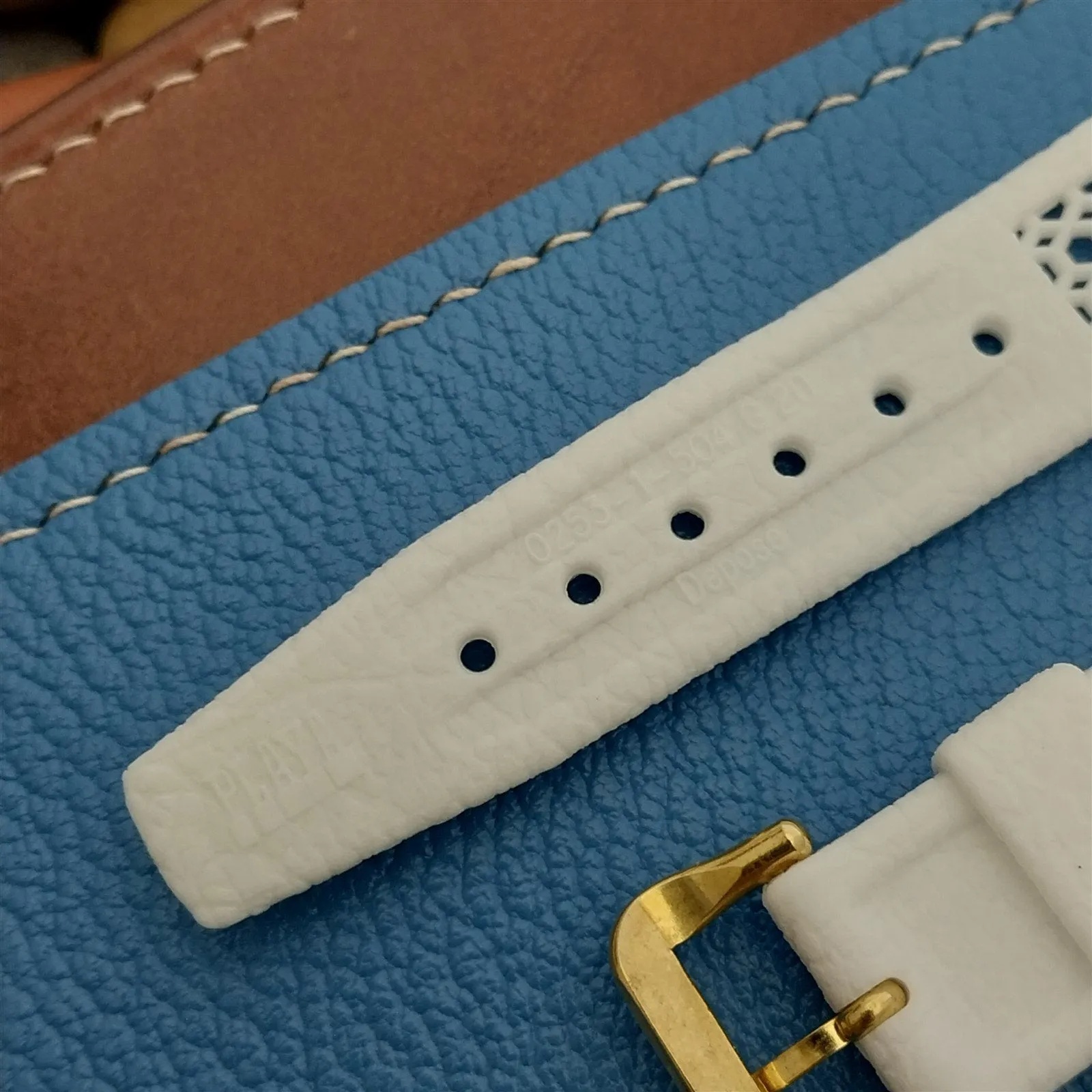Vintage 20mm Flared White Rally GT Classic Unused 1970s Swiss Diver Watch Band